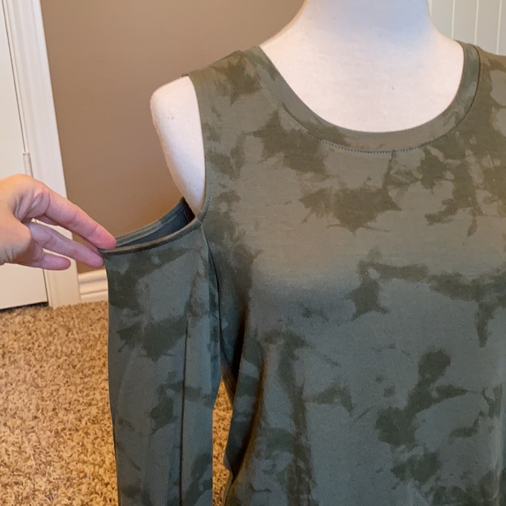 Tie Dye Open Shoulder Long Sleeve
